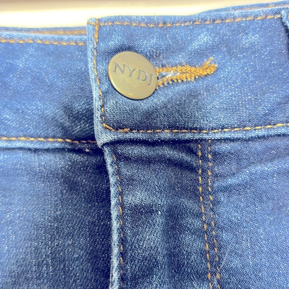 NYDJ | Not Your Mothers | Marilyn Straight Jeans | LiftXTuck Technology Size 6P - Picture 3 of 11